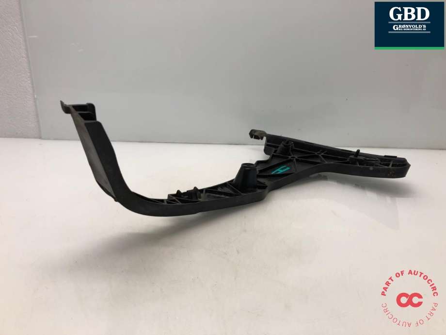 Støtfanger bak feste til Audi Q5 2008-2012 (Type I, Fase 1) (8R0 807 454 C|)