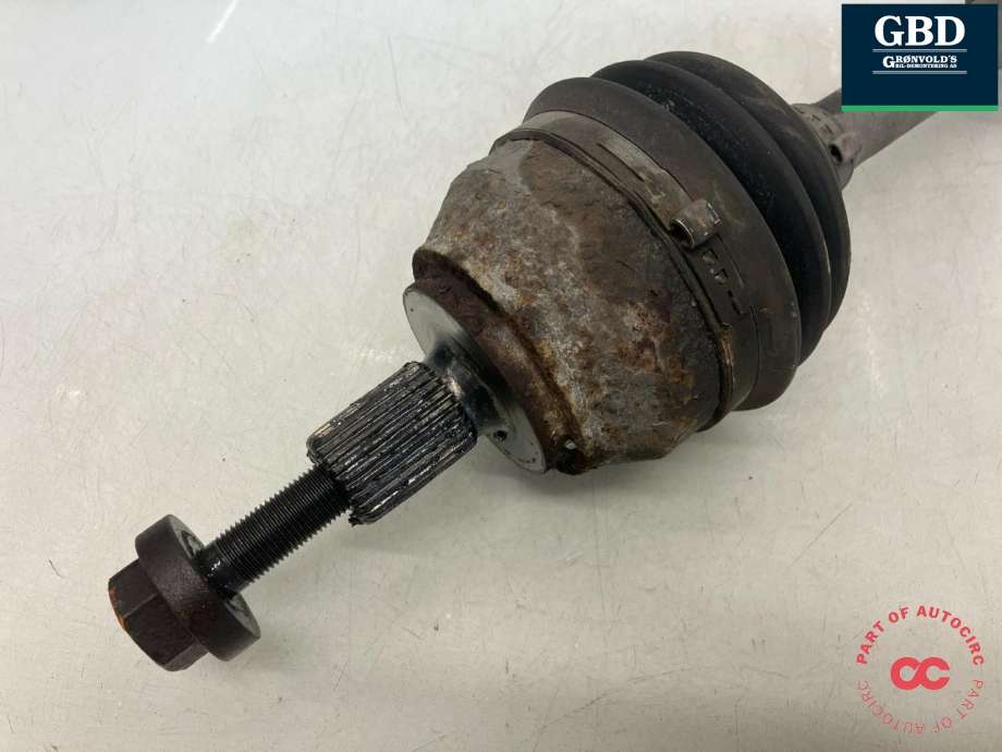Drivaksel høyre foran, diesel/automat til VW Amarok 2010-2016 (Type I, Fase 1)  (2H0 407 271 D|2H0 407 271 DX|102 64 452)