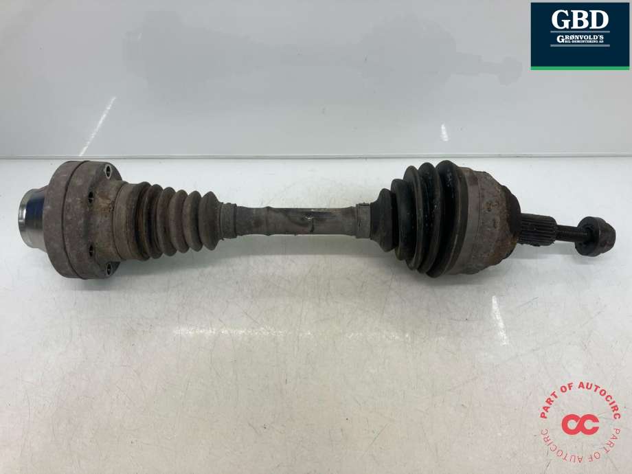 Drivaksel venstre foran, diesel/automat til VW Amarok 2010-2016 (Type I, Fase 1)  (2H0 407 271 D|2H0 407 271 DX|102 64 452)