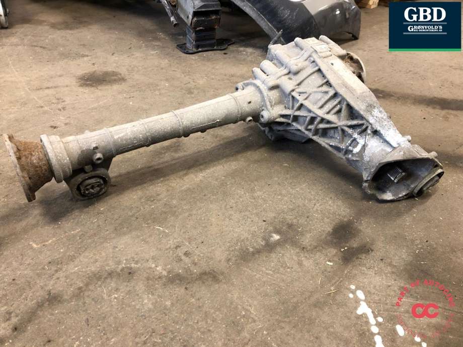 Kardang klokke foran til VW Amarok 2010-2016 (Type I, Fase 1) (0C1 409 506 B|20425 802 470|)