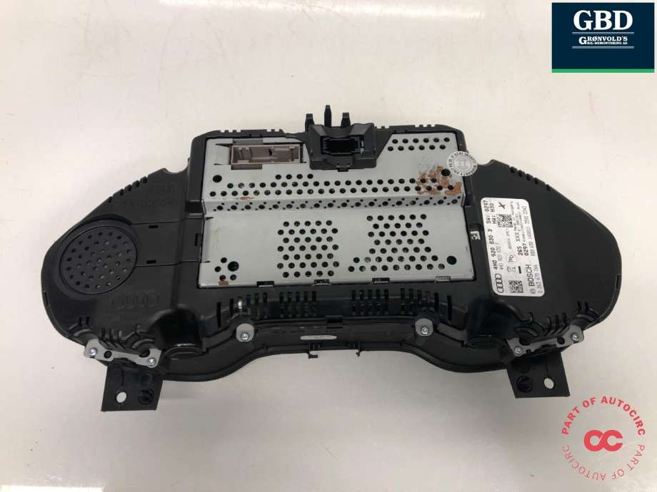 Instrumentpanel til Audi A8 2010-2013 (Type III, Fase 1) (4H0 920 830 DX|4H0 920 830 D|)