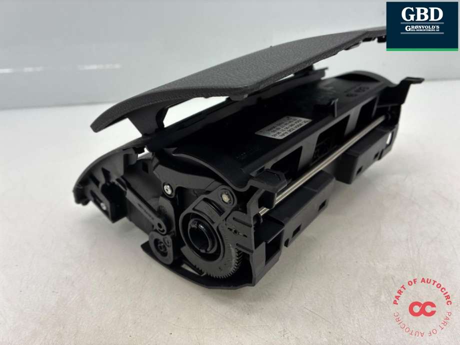 Bilstereo navigasjon skjerm til Mercedes C-Klasse 2007-2011 (Fase 1) (W204) (W204) (A 204 820 54 97|A 204 820 42 97|A 204 820 31 97)