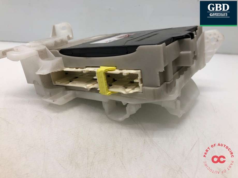 Styreenhet comfort (BCM) til Toyota Prius 2009-2016 (Type III) (COMBI) (COMBI) (8922047560|89221-47140|)