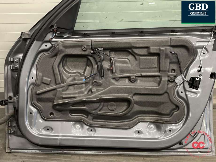 Dør høyre foran til BMW 3-Serie 2005-2011 (E90/E91/E92/E93) (E90/E91/E92/E93) (41 51 5 A2A 386|)