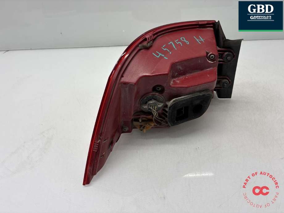 Baklykt høyre ytre til VW Passat 2011-2015 (B7) (B7) (3AF 945 208 B|)