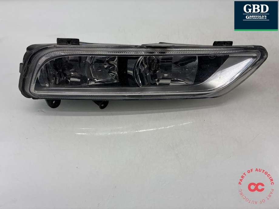 Tåkelykt høyre foran til VW Passat, 2011-2015 (B7) (B7) (3AA 941 662 G)