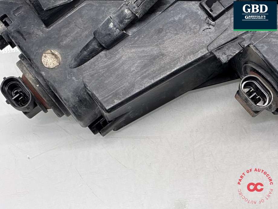 Tåkelykt høyre foran til VW Passat 2011-2015 (B7) (B7) (3AA 941 662 G|)