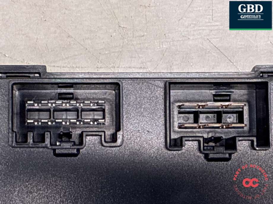 Styreenhet comfort (BCM) til Tesla Model S 2013-2016 (Fase 1) (1010907-00-G|1010907-00-D|)