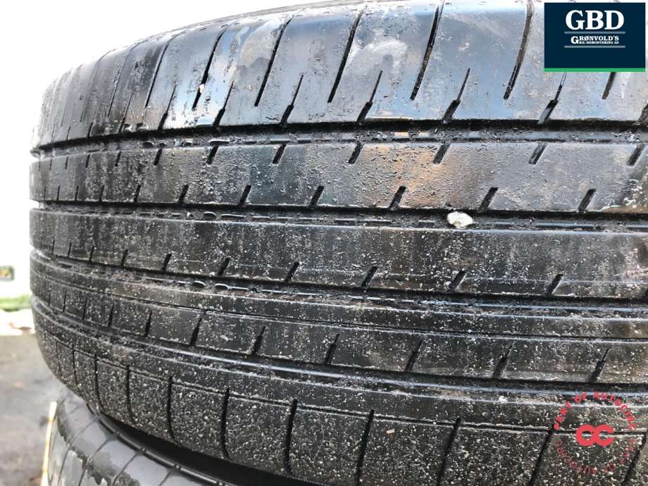 Hjulsett aluminium sommer til Peugeot e-2008 2019-->>  (YOKOHAMA|BLUE EART-XT | 215-60-17 | 96 H | PROD 4622|6|5 J X 17 | ET 32|5.2 MM)