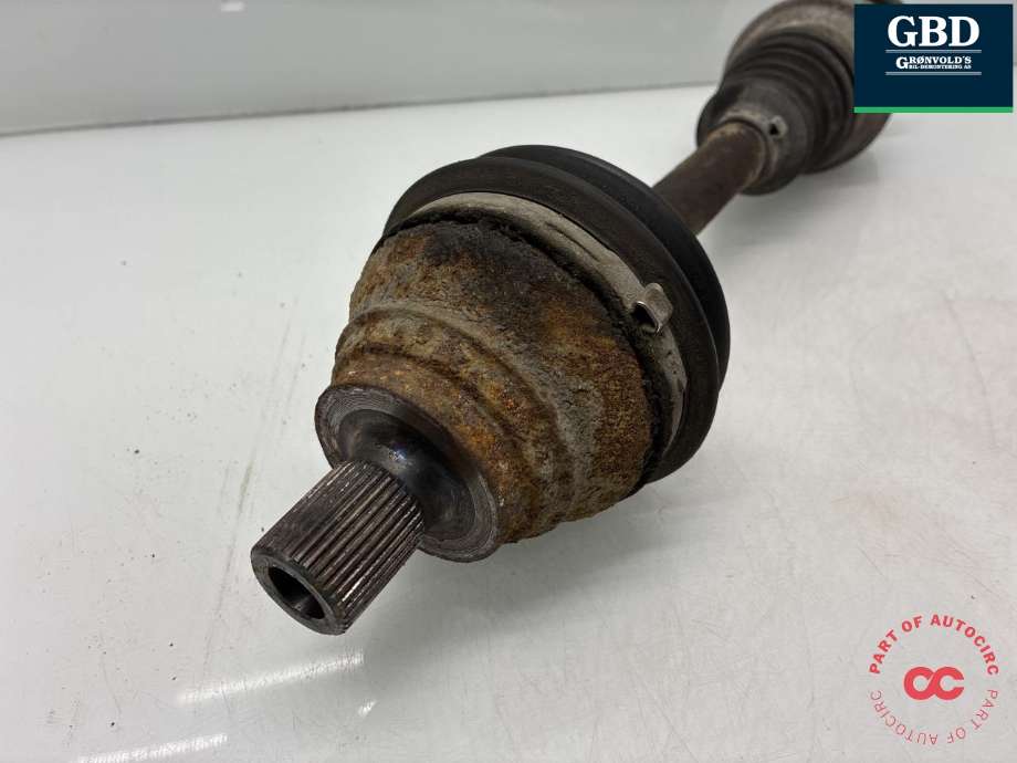 Drivaksel venstre foran, diesel/manuell til VW Tiguan 2011-2016 (Type I, Fase 2) (5N0 407 761 Q|5N0 407 763|5N0 407 763 X | JZW 407 271 FX)