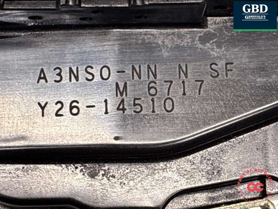 Låsekasse høyre bak til Nissan Leaf 2011-2017 (Type I)  (825003NL1A|A3NSO-NN N SF|Y26-14510)