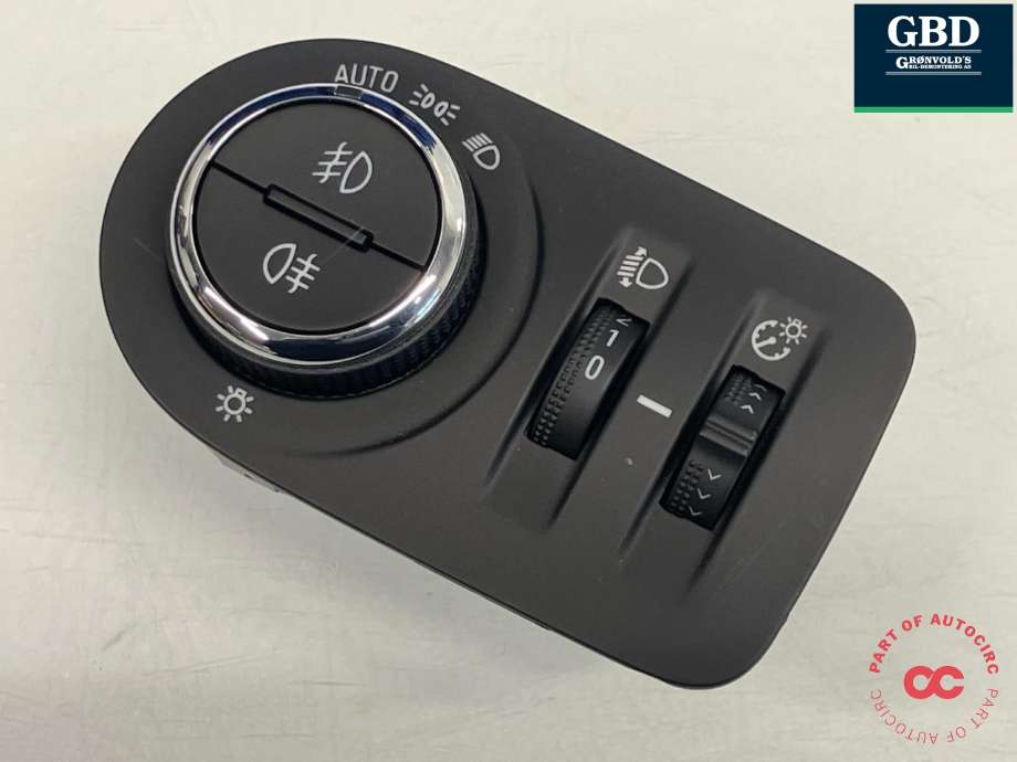 Bryter lys til Opel Combo E 2019-->> (39085924||17018961)