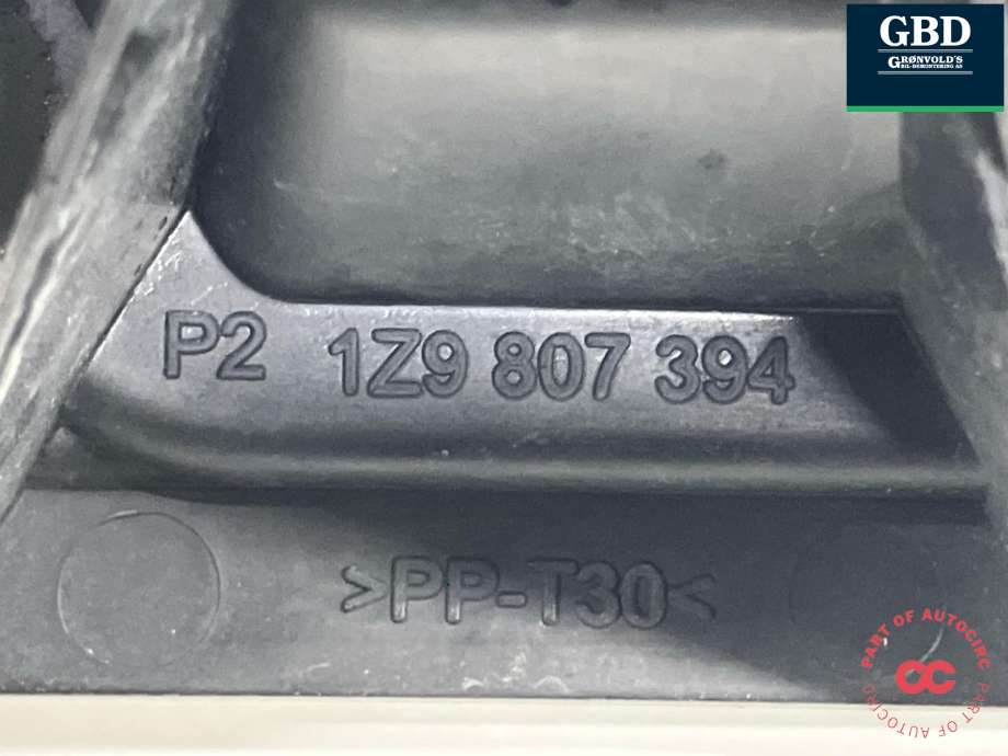 Støtfanger bak feste til Škoda Octavia 2009-2013 (Type II, Fase 2) (1Z9 807 394|)