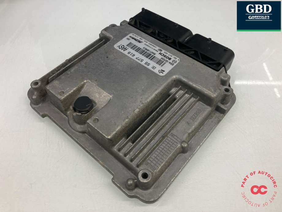 Styreenhet motor til Opel Insignia A 2009-2014  (BOSCH|55575349|0 281 017 453|)