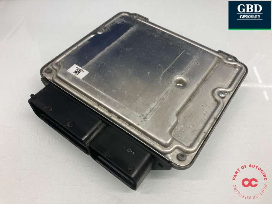 Styreenhet motor til Opel Insignia A 2009-2014  (BOSCH|55575349|0 281 017 453|)