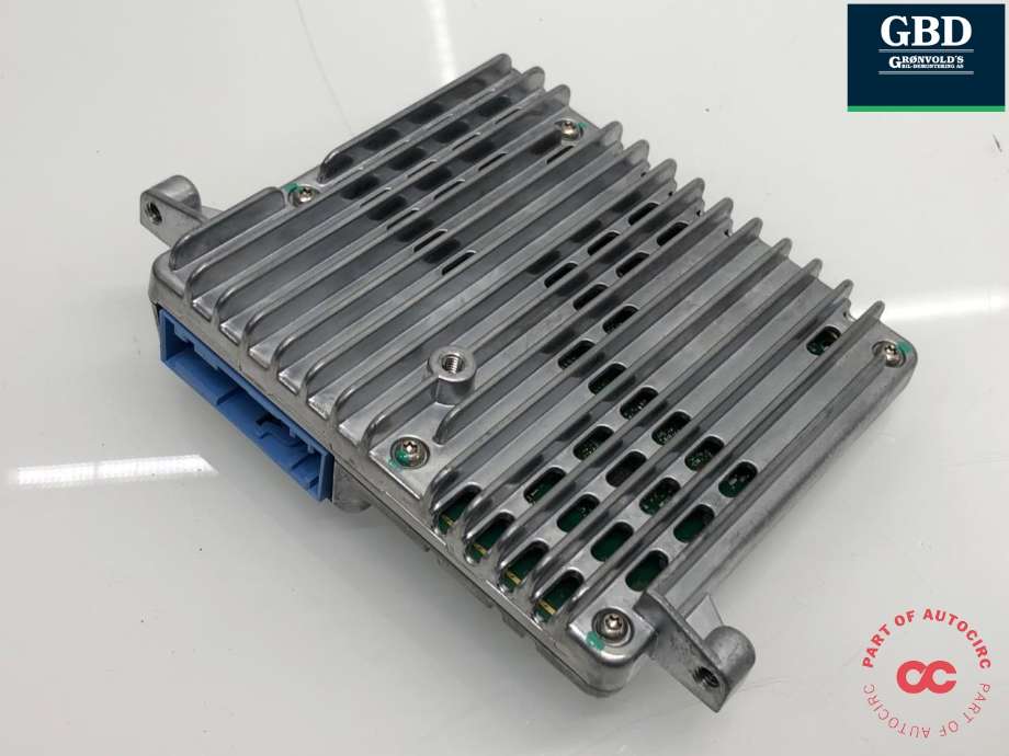 Styreenhet diverse til Tesla Model X 2016-->>  (1054454-00-D|1054454-90-H|)
