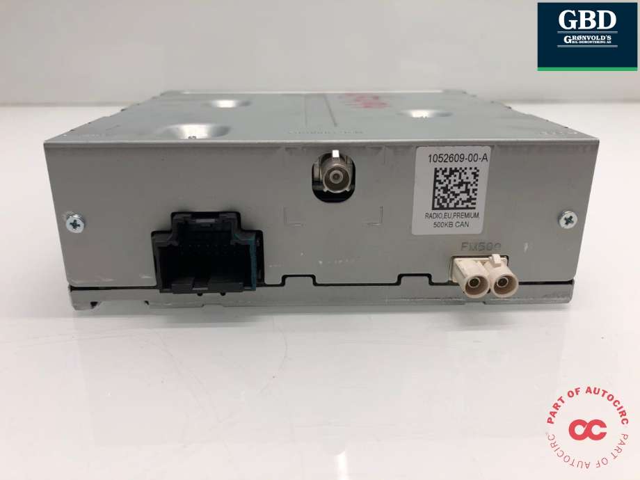 Bilstereo til Tesla Model X 2016-->> (1052609-00-A|)