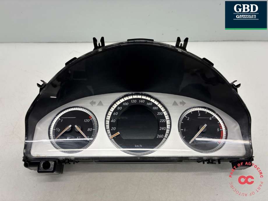 Instrumentpanel til Mercedes C-Klasse 2007-2011 (Fase 1) (W204) (W204) (A 204 900 57 07|A 204 900 45 00 | A 204 440 03 11 | A 204 540 61 48|A 204 540 45 48 | A 204 540 31 48)
