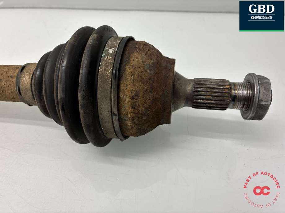 Drivaksel høyre foran, diesel/manuell til Peugeot 308 2011-2013 (Type I, Fase 2)  (3273 QH|3273 VN|16 132 295 80 |3273 VP)