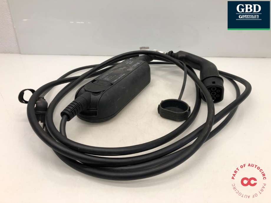 Batterilader kabel til Audi e-tron 2018-->>  (APTIV|8V4 971 675 AN|)