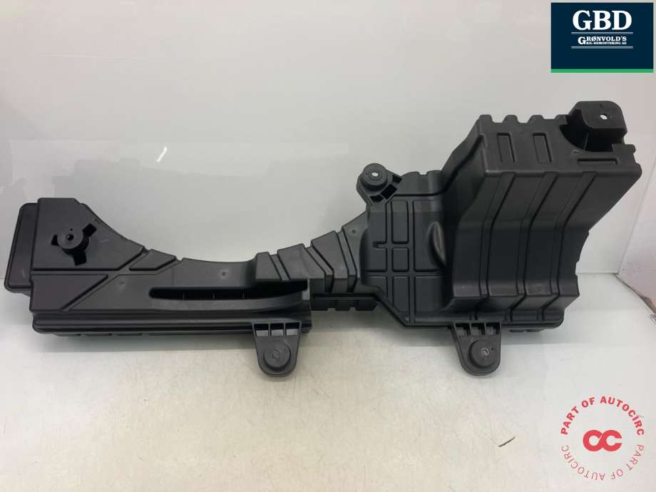 Bilstereo sub-woofer til Audi e-tron 2018-->> (4KE 035 621 A|)