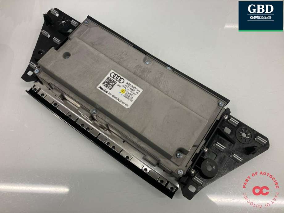 Multimedia display (MCU - Media Controller Unit) til Audi e-tron 2018-->> (INNOLUX|4KE 919 605 N|4KE 919 605 P|DD101IA-11D)