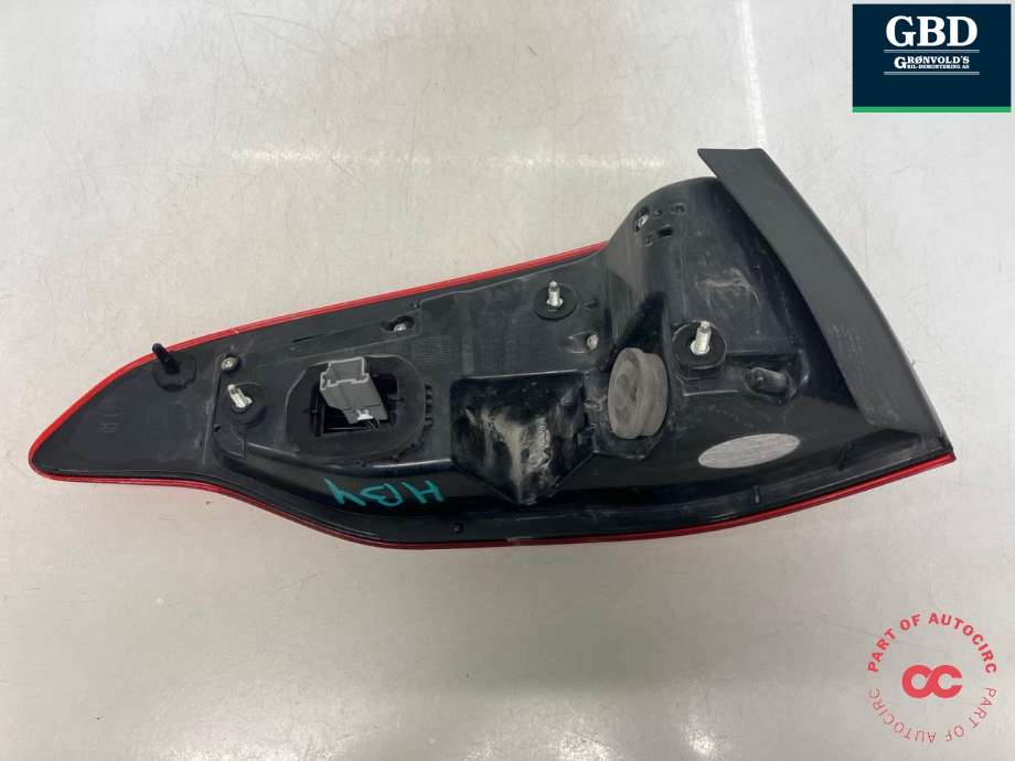 Baklykt høyre ytre til Ford S-Max 2010-2015 (Type I, Fase 2) (HELLA|1712784|AM21-13404-AG|)