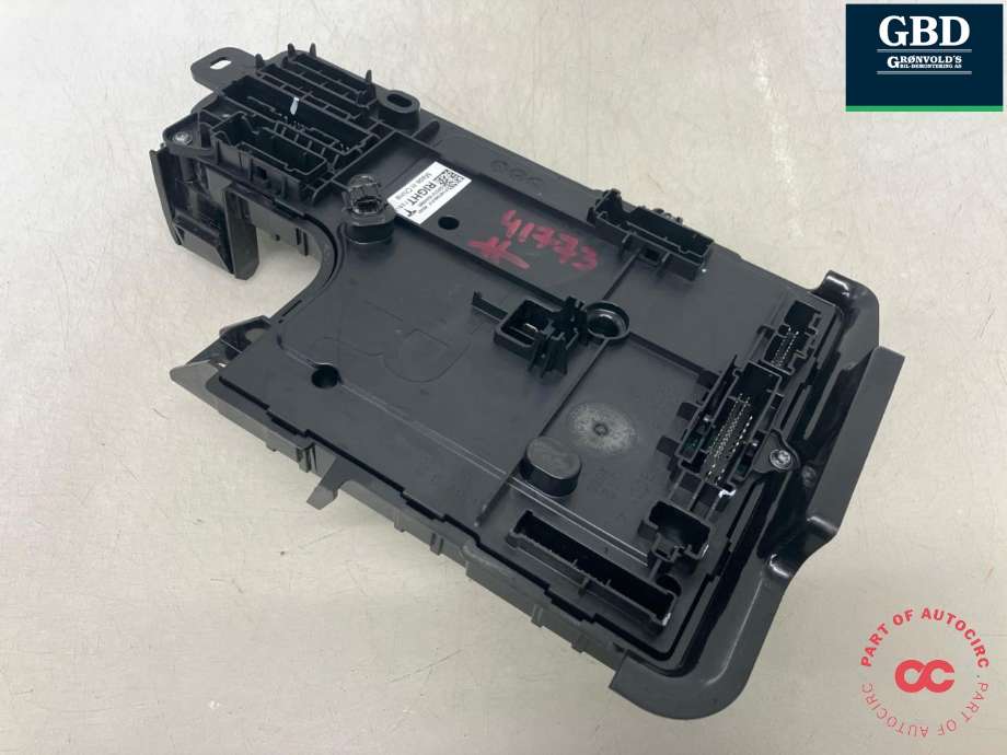 Styreenhet comfort (BCM) til Tesla Model Y 2021-2024 (Type I) (1497846-01-F|1497846-02-F|)
