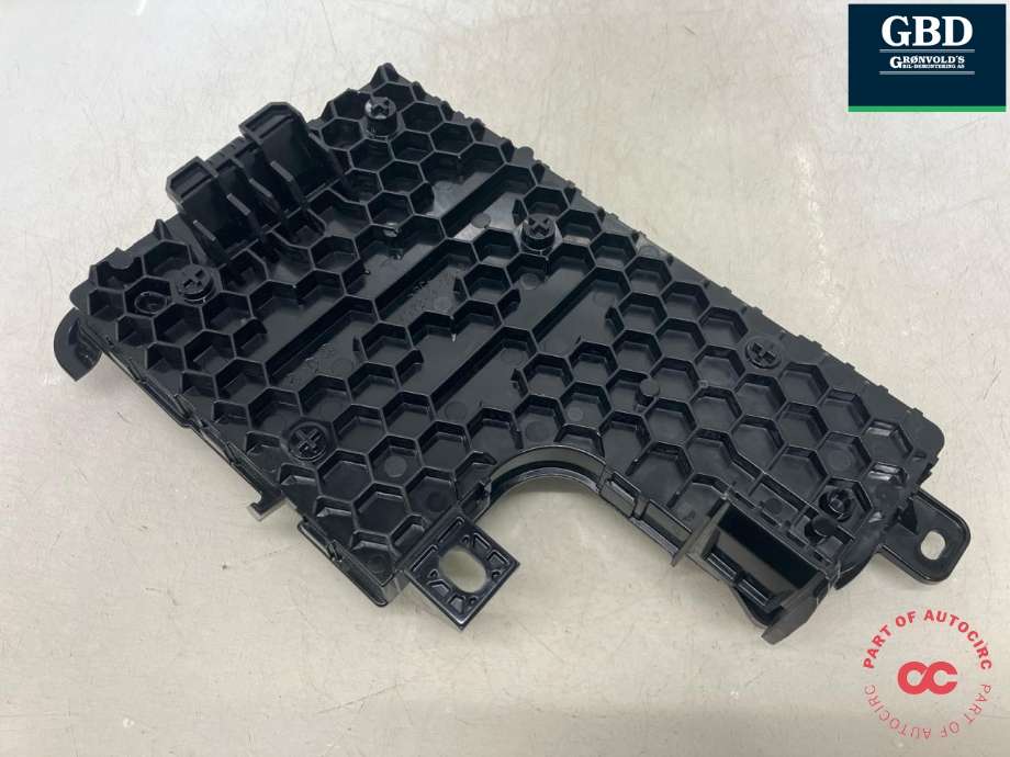 Styreenhet comfort (BCM) til Tesla Model Y 2021-2024 (Type I) (1497846-01-F|1497846-02-F|)