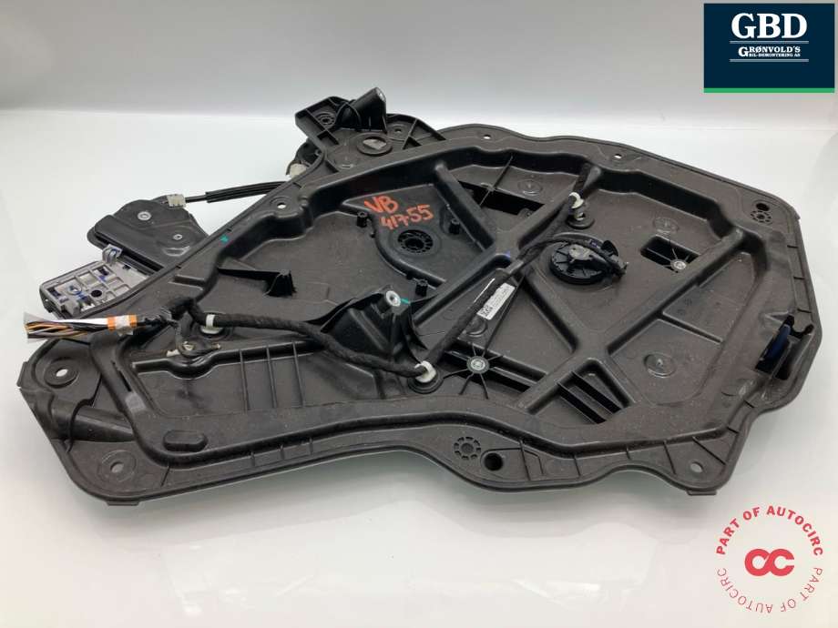 Ruteheis venstre bak til Tesla Model Y 2021-2024 (Type I)  (1526802-00-C|1526802-00-B | 1526802-00-D | 1526802-00-E|1526802-00-F | 2005480-00-A | 2005480-02-A | 1495512-00-E)