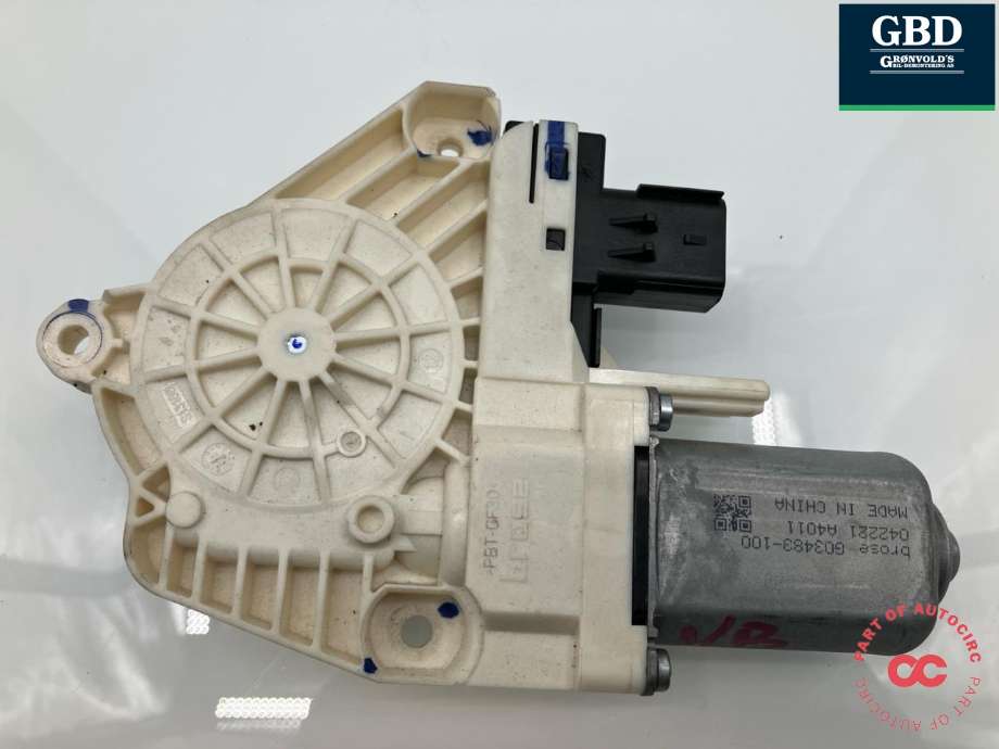 Ruteheis, kun motor, venstre bak til Tesla Model Y 2021-2024 (Type I)  (1634425-00-A|1526797-00-B | 1526797-00-E | 1526797-00-D|1526797-00-E | 1634425-00-B |1814425-00-A |2005487-00-A)