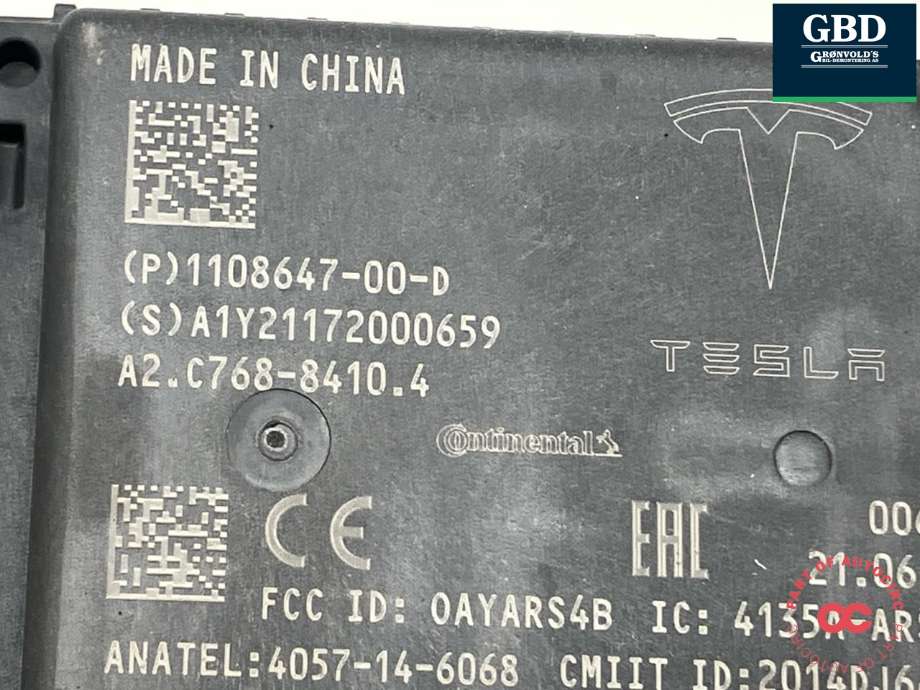 Sensor radar til Tesla Model Y 2021-2024 (Type I) (1108647-00-D|1108647-00-H|)