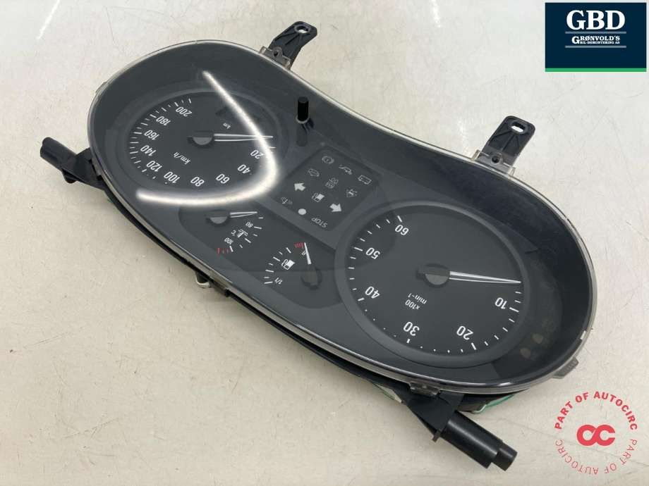Instrumentpanel til Opel Vivaro A 2001-2006  (93852115|93851191|P8200279068)