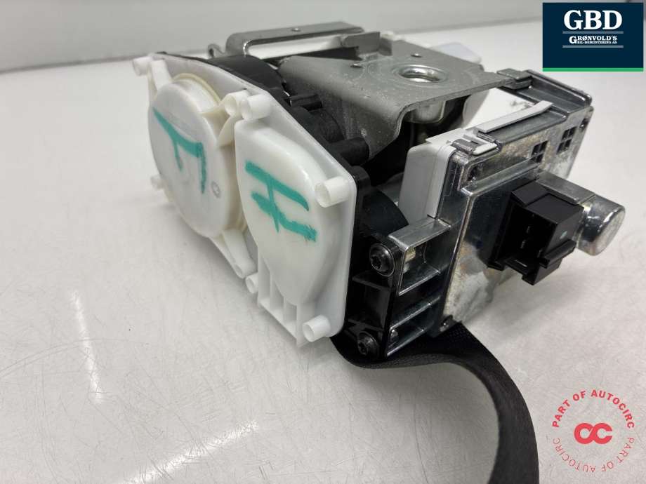 Sikkerhetsbelte foran høyre til Mercedes GL 2006-2012 (X164) (X164) (A 251 860 38 86 9C94|A 251 860 54 86 9C94|A 251 860 70 86 9C94)