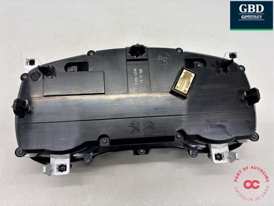 Instrumentpanel til Toyota Proace 2016-->> (Type II)  (981754328000|)