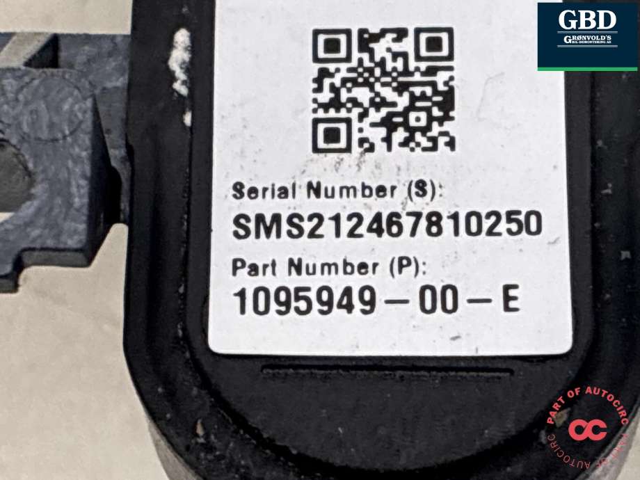 Parkeringskamera bak til Tesla Model 3 2018-2023 (Fase 1) (1095949-00-E|1095949-00-D|)