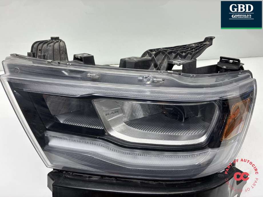 Frontlykt venstre full-LED til Dodge RAM 2019-->> (Type V) (68316083AH|)