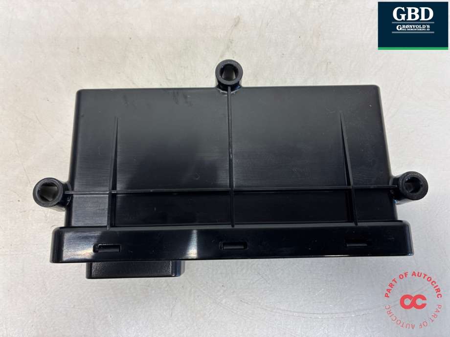 Styreenhet takluke til Tesla Model S 2013-2016 (Fase 1)  (1007512-00-B|1007512-00-A|)