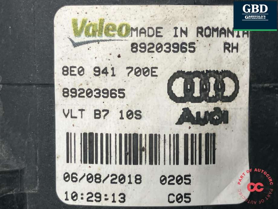 Tåkelykt høyre foran til Audi A3 2009-2012 (Type II, Fase 2)  (VALEO|8E0 941 700 E|89203965|)
