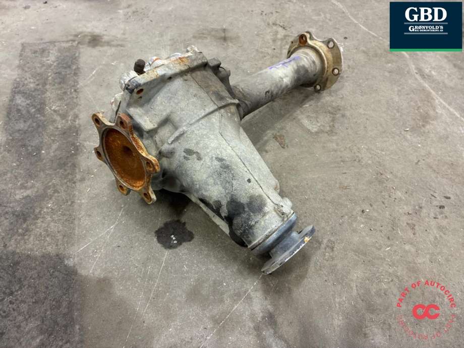 Kardang klokke foran til Toyota Hiace 2007-2012 (Fase 3)  (4111026570|)