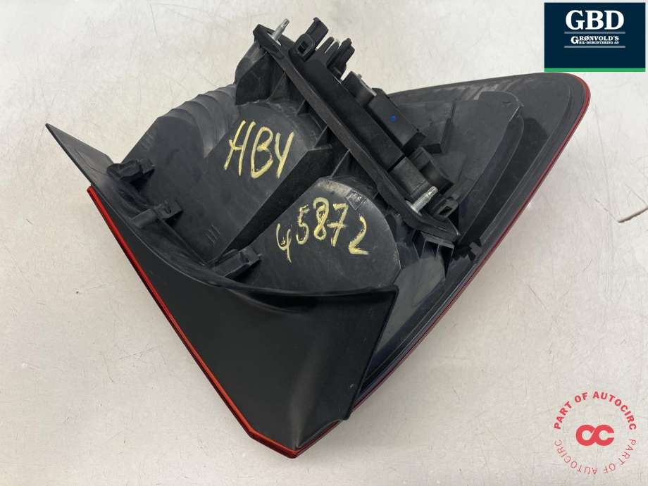 Baklykt høyre ytre til BMW X1 2009-2015 (E84) (E84) (63 21 2 990 110|1 13 04 10 855|03424500)