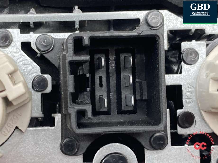 Baklykt venstre nedre til Volvo XC70 2005-2007 (Type I, Fase 2)  (30655379|)