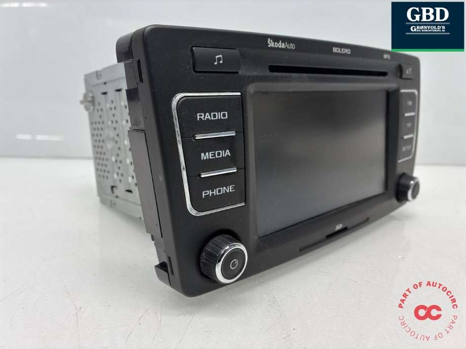Bilstereo navigasjon til Škoda Octavia 2013-2016 (Type III, Fase 1)  (1Z0 035 156 M|)
