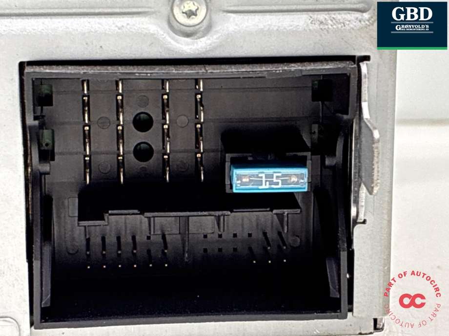 Bilstereo navigasjon til Škoda Octavia 2013-2016 (Type III, Fase 1)  (1Z0 035 156 M|)