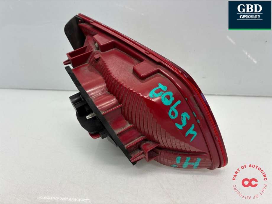 Baklykt høyre indre til VW Touran 2010-2015 (Type I, Fase 3)  (1T0 945 094 A|)