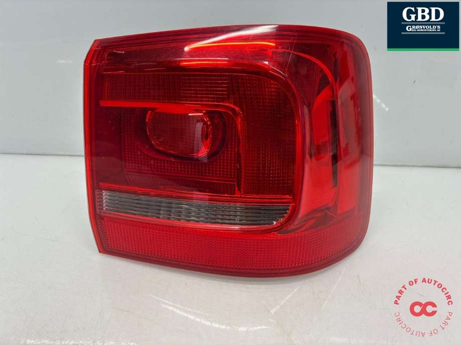 Baklykt høyre ytre til VW Touran, 2010-2015 (Type I, Fase 3)  (1T0 945 096 R)