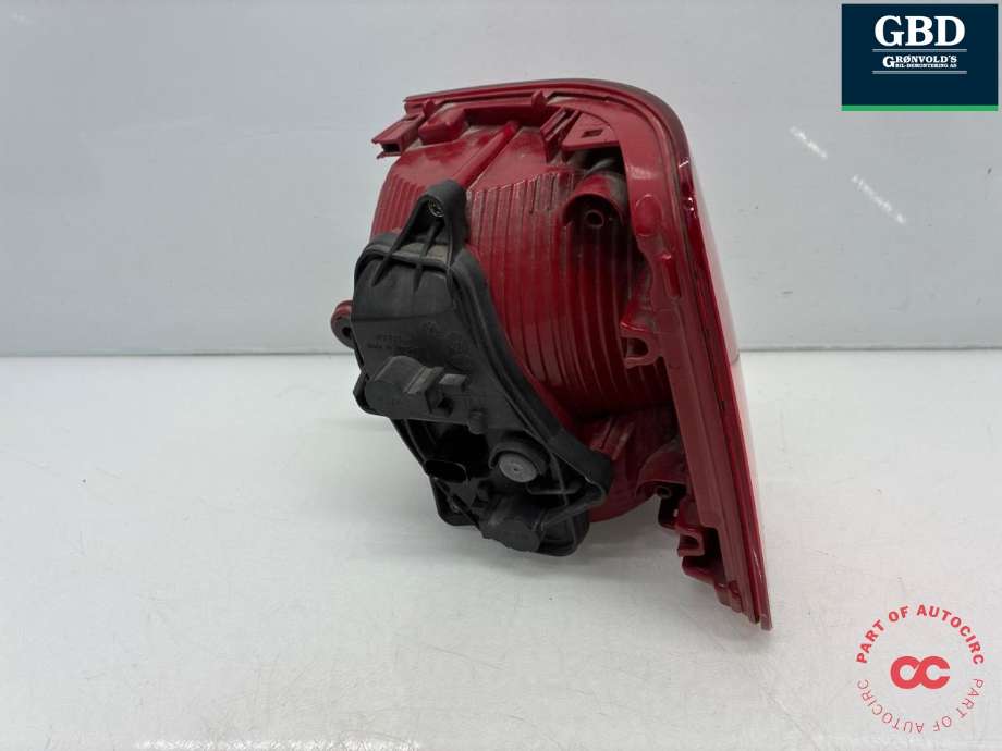 Baklykt venstre ytre til VW Touran 2010-2015 (Type I, Fase 3) (1T0 945 095 R|)