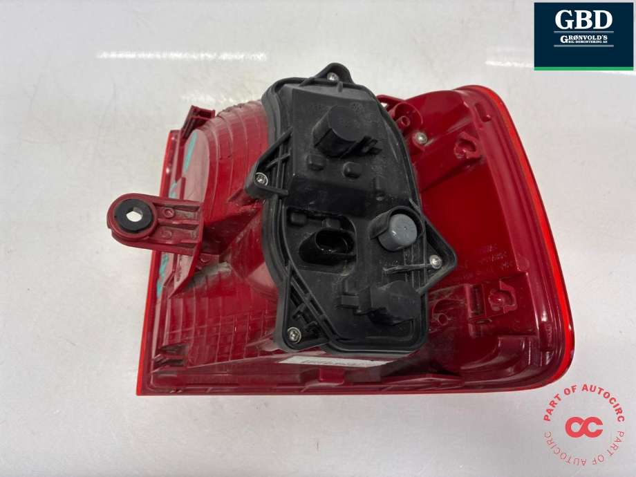 Baklykt venstre ytre til VW Touran 2010-2015 (Type I, Fase 3) (1T0 945 095 R|)