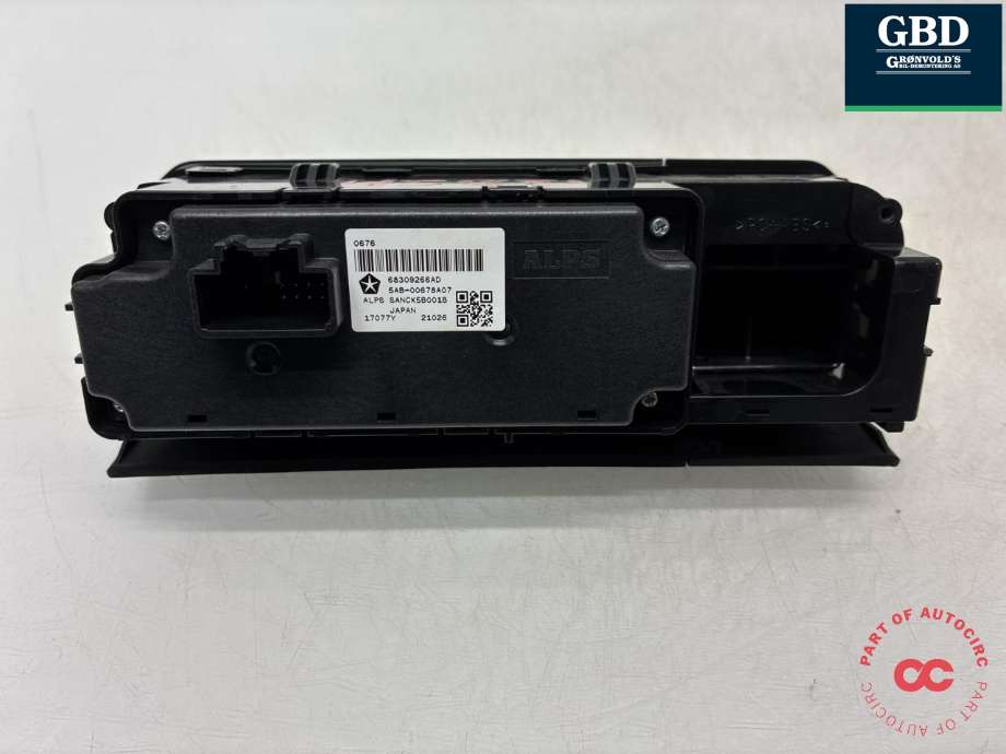 Instrumentpanel til Dodge RAM 2019-->> (Type V)  (5ZA17LC5AD|68309266AD|)