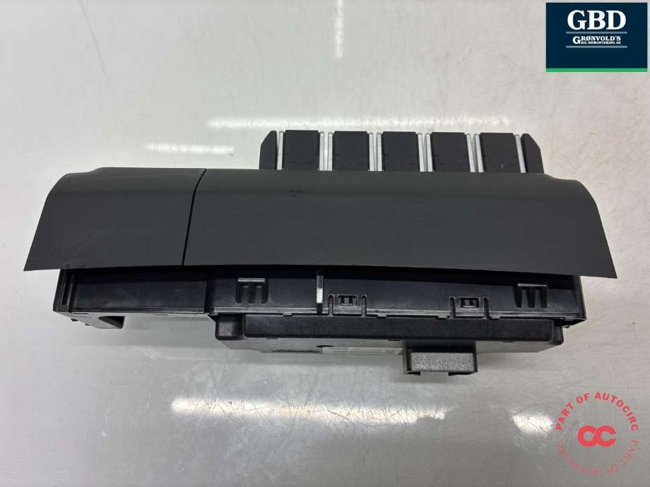 Instrumentpanel til Dodge RAM 2019-->> (Type V)  (5ZA17LC5AD|68309266AD|)